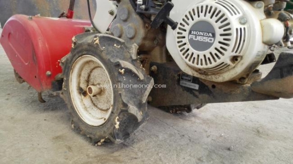 รถพรวนดินเดินตาม HONDA รุ่น FU650สตาร์ทกุญแจ ขนาด 5 แรงม้า รหัสสินค้า 50107088 ติดต่อ 081-8283376  www.nihonmono.com