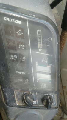 รถแบคโฮ KOMATSU PC40 รถแบคโฮ KOMATSU PC40