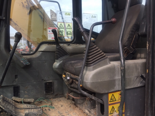 ขายรถแบคโฮ KOMATSU PC130-7 เอกสารอินวอย ไมล์ 10000 ชม.ราคา 1050000