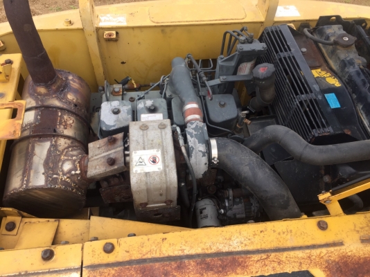 ขายรถแบคโฮ KOMATSU PC130-7 เอกสารอินวอย ไมล์ 10000 ชม.ราคา 1050000