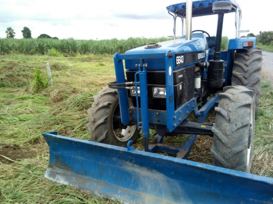 ขายรถไถFord 6640 2เพลา คานหน้านิวฮอนแลนอิมวอยสภาพสวยพร้อมใช้ ต่อคุณอ๊อฟพิจิตร086-737-9991