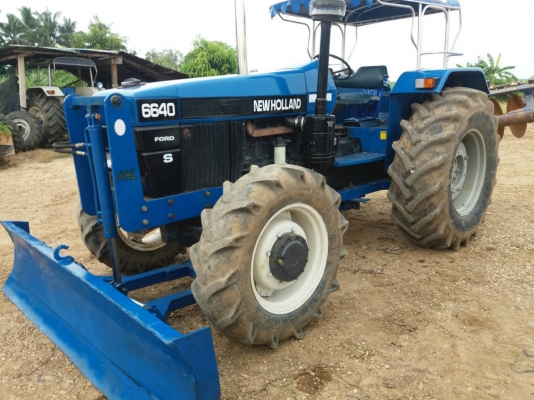 ขายรถไถFord 6640 2เพลา คานหน้านิวฮอนแลนอิมวอยสภาพสวยพร้อมใช้ ต่อคุณอ๊อฟพิจิตร086-737-9991
