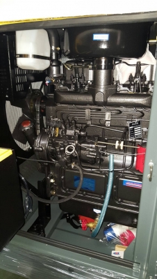 ASHITA 40 kva สินค้าใหม่ ตู้สีเหลืองสวยๆ ราคา แสนกลาง ๆ