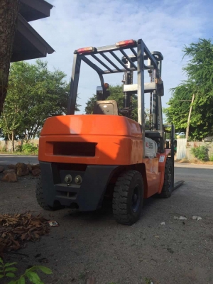 ขายรถโฟรคลิป รุ่นcpc35 มือหนึ่ง