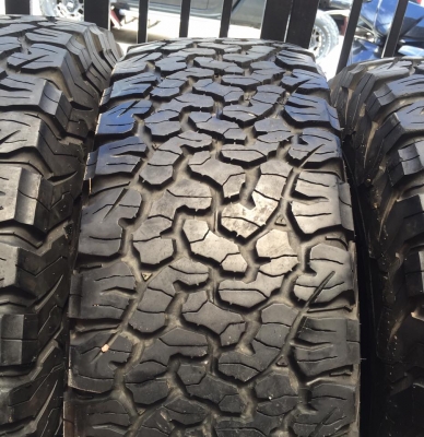 ขาย ยางBF All Terrain ko2 265/75/16 ลงพื้นเมื่อต้นปี สภาพสวย4เส้น