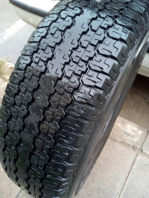 245/70R16  BRIDGESTONE DUELER H/T 689  มี 1 เส้น โทร.081-427-3941