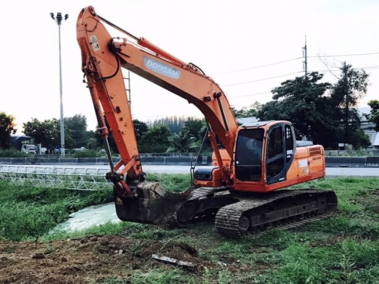 ขาย 1,450,000 บาท DOOSAN DX225LCA  ไมล์ 6,xxx ชม. ไฟฟ้าครบ เครื่อง ปั๊มดี  ช่วงล่างเต็ม เอกสารเล่มทะเบียน    รถอยู่ จ.ปทุมธานี โทร&amp;ไอดีไลน์ 0610710295