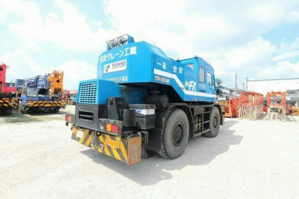 เครนมือสองสภาพดีจากประเทศญี่ปุ่น เครนมือสองสภาพดีจากประเทศญี่ปุ่น