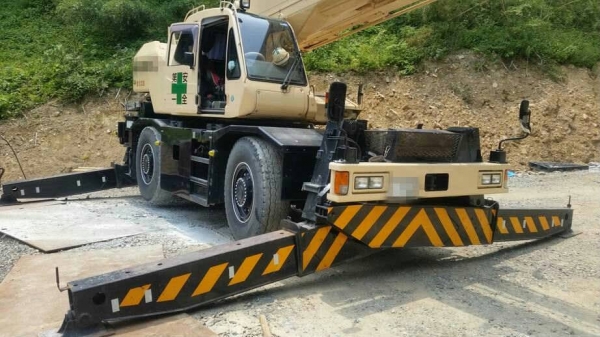 เครนคุณภาพมือสองสภาพดีจากญี่ปุ่น เครนคุณภาพมือสองสภาพดีจากญี่ปุ่น