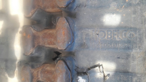 ขายแทรคยางเก่าจากนอก KOBELCO /SK75 ขายราคา 9,500 บาท ขายแทรคยางเก่าจากนอก KOBELCO /SK75 ขายราคา 9,500 บาท