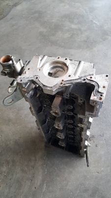 ขายฝาสูบเบ็นซ์ vito ดีเซล