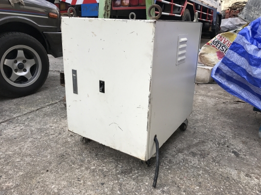 ขายหม้อแปลงไฟฟ้าคุมเครื่องจักรญี่ปุ่น Nunome electric made in Japan ขนาด 20Kva ไฟเข้า 380V ไฟออก 200V สภาพสวย พร้อมตู้ล้อลาก ใช้งานได้เลย