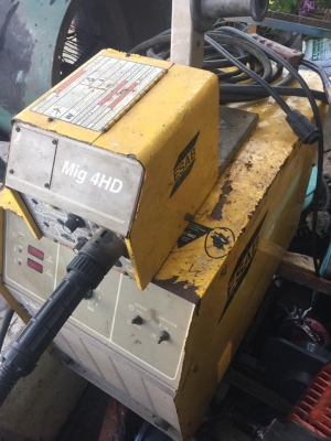 ขายตู้เชื่อมซีโอทู ESAB 582cv USA 550 A พร้อมสาย มีมอเตอร์ขับลวด พร้อมใช้งาน