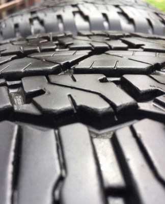 ยาง Bridgestone 265 65 17 กลางปี15 ดอกเต็ม ใช้ยาว ราคาไม่แพง