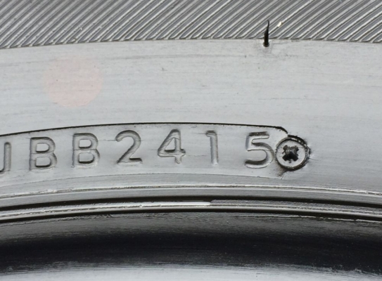 ยาง Bridgestone 265 65 17 กลางปี15 ดอกเต็ม ใช้ยาว ราคาไม่แพง