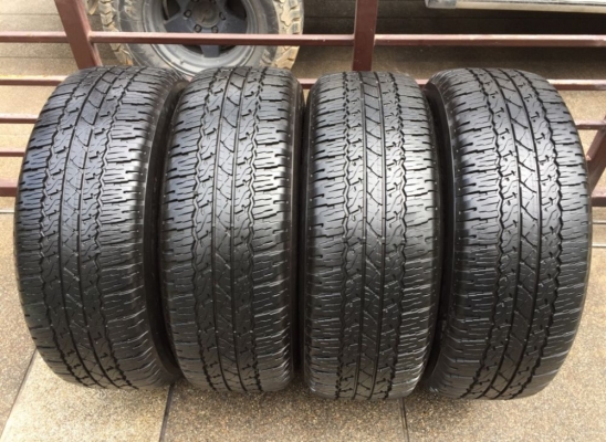 ยาง Bridgestone 265 65 17 กลางปี15 ดอกเต็ม ใช้ยาว ราคาไม่แพง