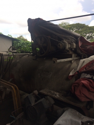 ขออณุญาติขายรถ ปัมลมขนาดใหญ่พร้อมใช้ยังใช้งานได้ดีน้ำหนัก 1ตันมอเตอร์ขนาด10 แรง ราคา 65000สนใจติดต่อ 0853224877-0988930465