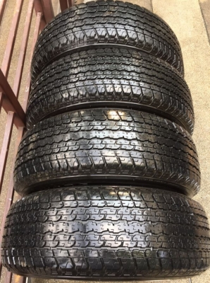 ยาง Bridgestone 255 65 17 ปลายปี15 ดอกเต็ม ใช้ยาว ราคาไม่แพง