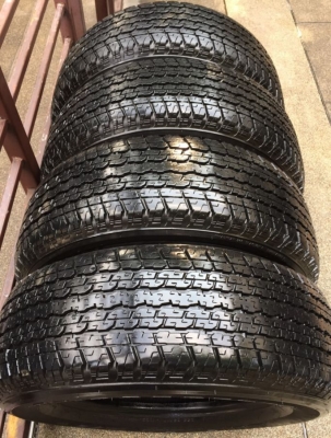 ยาง Bridgestone 255 65 17 ปลายปี15 ดอกเต็ม ใช้ยาว ราคาไม่แพง