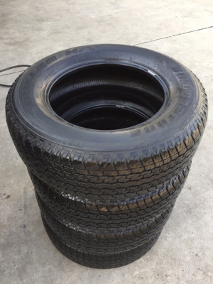 ยาง Bridgestone 255 65 17 ปลายปี15 ดอกเต็ม ใช้ยาว ราคาไม่แพง