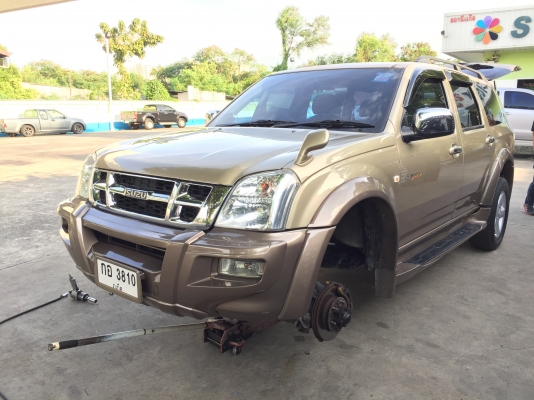 ยาง Bridgestone 255 65 17 ปลายปี15 ดอกเต็ม ใช้ยาว ราคาไม่แพง