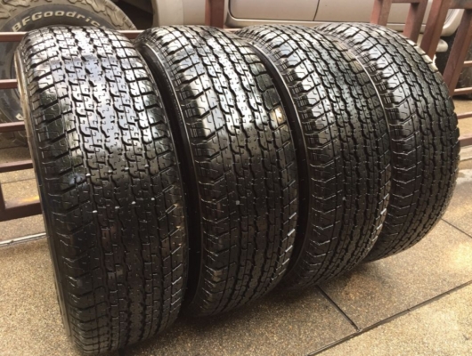 ยาง Bridgestone 255 65 17 ปลายปี15 ดอกเต็ม ใช้ยาว ราคาไม่แพง