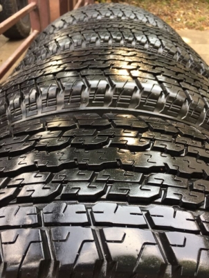 ยาง Bridgestone 255 65 17 ปลายปี15 ดอกเต็ม ใช้ยาว ราคาไม่แพง
