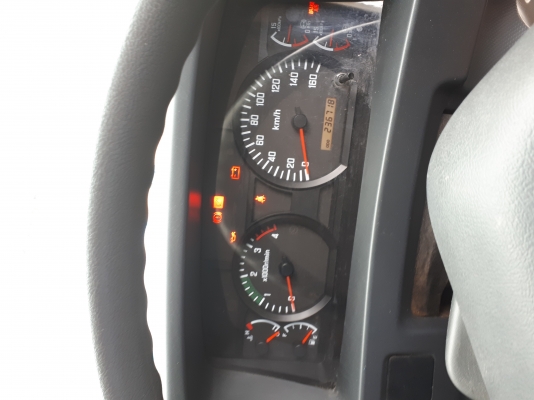 รถหกล้อดั๊ม