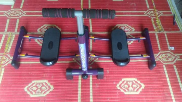 ตัวละ450 บ. โทร 083-2000058 LINE ID: line832923 เครื่องออกกำลังขาให้แข็งแรงเรียวสวย ช่วยกระชับสัดส่ว
