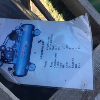 ขายปั้มลมใหม่ขนาด300ลิตร2สูบ3แรง8barไฟ220โวล