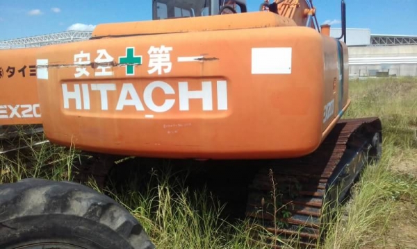 HITACHI EX 200-3