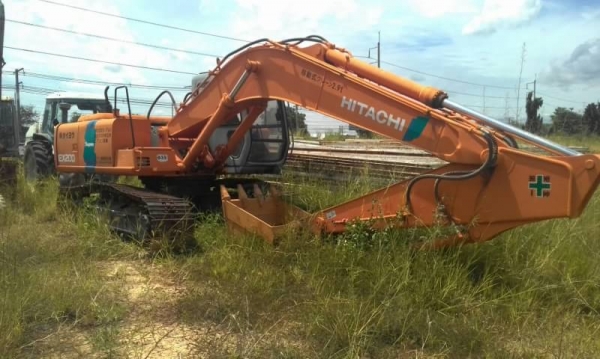 HITACHI EX 200-3
