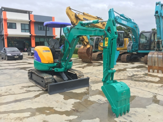 KOMATSU รุ่น: PC30MR-1