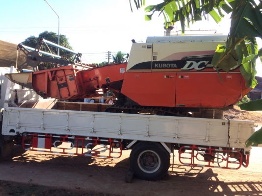 ขายด่วน KUBOTA DC60 กระสอบ สภาพพร้อมใช้งาน เครื่องปั้มดี ตู้เลส ปากเลส พร้อมใช้งาน สนใจโทรสอบถาม 093-0764943  088-3223272  K ตั้ม