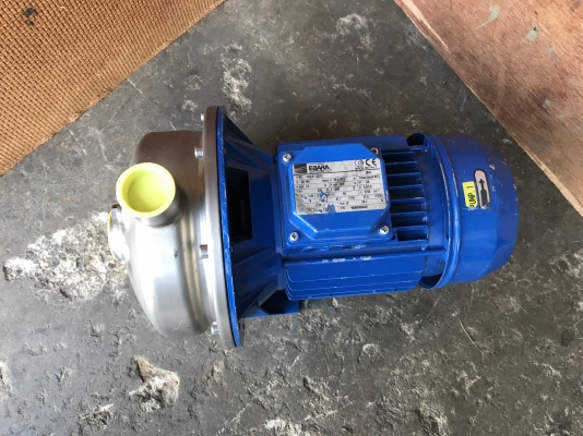 ขายปั้มน้ำหัวสแตนเลส Ebara 1.2HP. 380V สภาพสวยมาก พร้อมใช้งาน