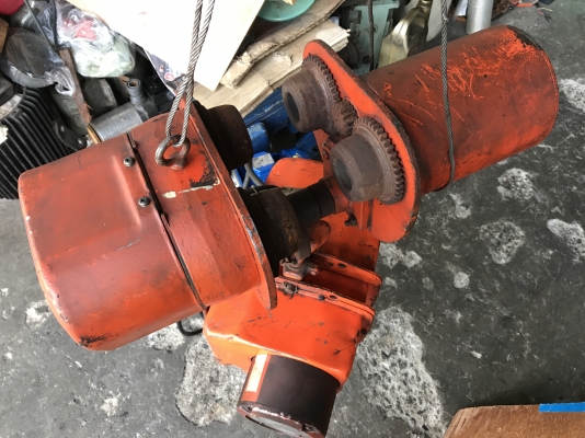 ขายรอกไฟฟ้า Nitchi 300Kg. 380V พร้อมตัวเดินไฟฟ้า Elephant 1ton. Made in Japan 4ทิศทาง สภาพสวยเดิมๆ หมุนนิ่ม พร้อมใช้งาน