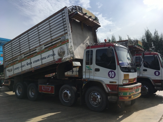 ขายด่วนรถดั้ม12ล้อ กะบะพืชไร่วิ่งข้าวอย่างเดียว 270ยูโรทู 12ล้อลงเล่มแล้ว สภาพสวยพร้อมใช้