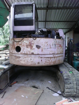 ขายรถขุด SUMITOMO  รุ่นSH65 /คอนโทรลน้ำมัน/ปั้มนิ้ว/เครื่องยนต์4JB /มีเอกสาร /แทรคยาง/มีเก๋ง   เก่าจากนอก ขายราคา 380,000 บาท