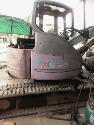 ขายรถขุด SUMITOMO  รุ่นSH65 /คอนโทรลน้ำมัน/ปั้มนิ้ว/เครื่องยนต์4JB /มีเอกสาร /แทรคยาง/มีเก๋ง   เก่าจากนอก ขายราคา 380,000 บาท