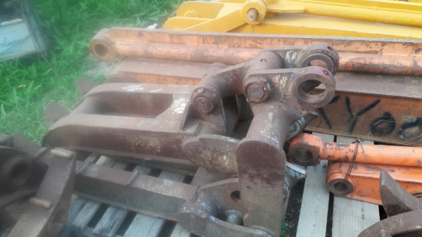 ขายตัวคีป รถขุด ขนาด4-6 ตันเช่นPC40/50/60 หลายขนาดให้เลือก เก่าจากนอก ขายตัวล่ะ32,000 บาท ขายตัวคีป รถขุด ขนาด4-6 ตันเช่นPC40/50/60 หลายขนาดให้เลือก เก่าจากนอก ขายตัวล่ะ32,000 บาท