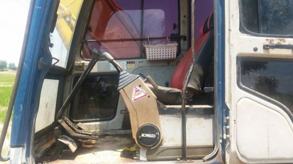 ขาย!! >>> Kobelco Sk120 mark3 ไฟฟ้าครบ อินวอยพร้อม <<< เบอร์ติดต่อ 098-7155789 086-4631102