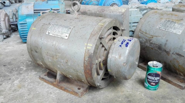 ** เหลือ 1 ตัว ** มอเตอร์ TOSHIBA 7.5 HP 220V สภาพสวยพร้อมใช้