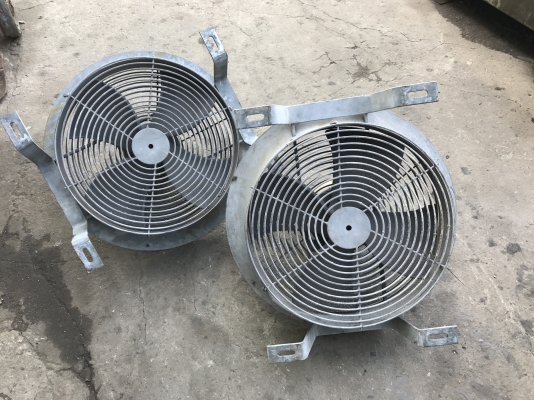 ขายพัดลมระบายอากาศ Krenz 1/6HP. 980rpm. Made in Germany สภาพสวย หมุนนิ่ม พร้อมใช้งาน มี 4ตัวครับ