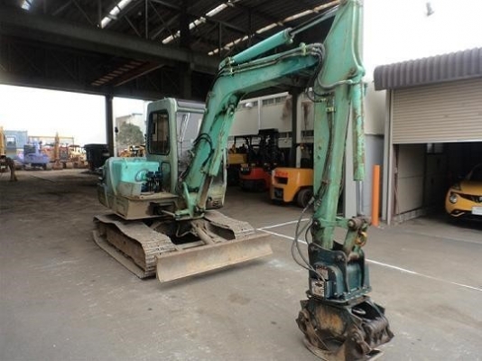 รถขุด Yanmar B50-2 พร้อมหัวคีบไม้ เก่าญี่ปุ่น รถขุด Yanmar B50-2 พร้อมหัวคีบไม้ เก่าญี่ปุ่น