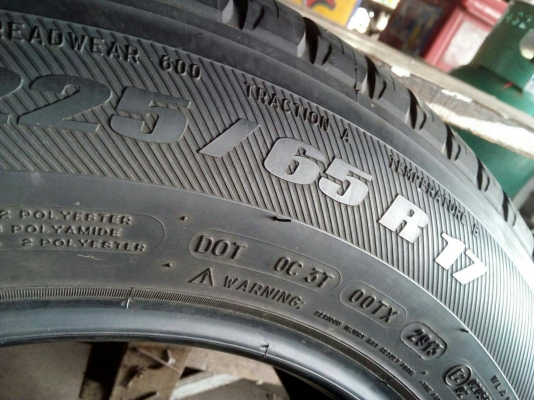 225/65R17 MICHELIN LATITUDE ยางสด ชุด 4 เส้น 3500 บาท โทร.081-427-3941 ส่งได้ทั่วไทยครับ 225/65R17 MICHELIN LATITUDE ยางสด ชุด 4 เส้น 3500 บาท โทร.081-427-3941 ส่งได้ทั่วไทยครับ
