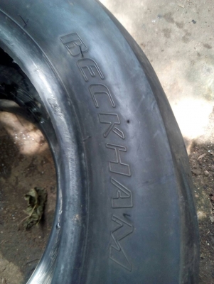 ยางมอเตอร์ไซด์ ขอบ 12 เบอร์ 120/70R12 และ 130/70R12 ปีใหม่ๆ15-16 มี 2 เส้น โทร.081-427-3941