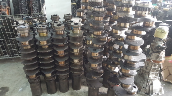 อะไหล่เครื่องยนต์ 10PB1 10PC1 2AA1 2AB1 2AC1 2AE1 3AA1 3AB1 3BD1 3BE1 3BG1 3BP1 3KC1 3KR1 3LB1 3LD1 3YC1 4EE1 4FE1 4FB1 4FC1 4FD1 C190 C221 C223 D400 DA120 DA220 DA640 E120 HL160 C240 4JA1 4JB1 4JG1 4JG2 4JH1 4JK1 4JJ1 4JX1 4BA1 4BB1 4BC1 4BE1 4BE2 4BG1 4