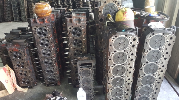 อะไหล่เครื่องยนต์ 10PB1 10PC1 2AA1 2AB1 2AC1 2AE1 3AA1 3AB1 3BD1 3BE1 3BG1 3BP1 3KC1 3KR1 3LB1 3LD1 3YC1 4EE1 4FE1 4FB1 4FC1 4FD1 C190 C221 C223 D400 DA120 DA220 DA640 E120 HL160 C240 4JA1 4JB1 4JG1 4JG2 4JH1 4JK1 4JJ1 4JX1 4BA1 4BB1 4BC1 4BE1 4BE2 4BG1 4