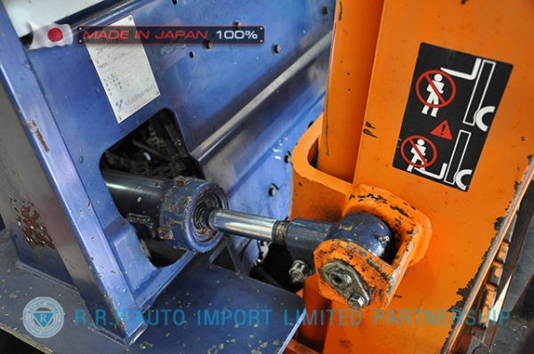 ขายรถโฟล์คลิฟท์มือสอง TOYOTA รุ่น 5FD30-42248 นำเข้าจากประเทศญี่ปุ่น 100\% ไม่เคยใช้งานในไทย