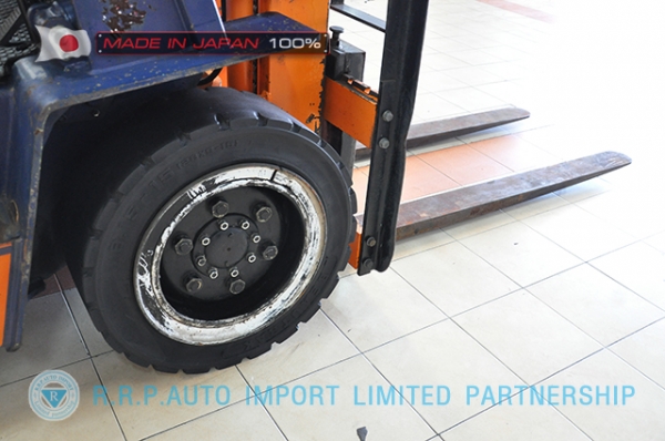 ขายรถโฟล์คลิฟท์มือสอง TOYOTA รุ่น 5FD30-42248 นำเข้าจากประเทศญี่ปุ่น 100\% ไม่เคยใช้งานในไทย